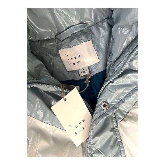 A New Day Womens OVERSIZED PUFFER Jacket Size Small Fits M & L Teal Green White - Picture 6 of 7